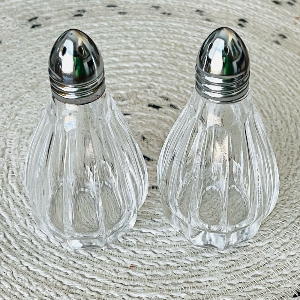 Vintage set of 2 Salt and Pepper Shakers.